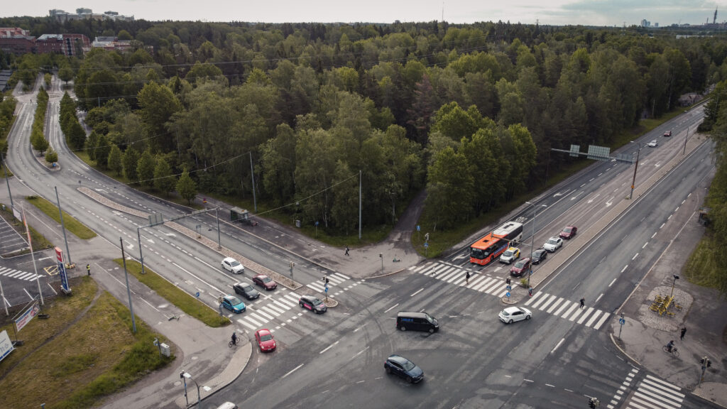 Kaupintien ja Vihdintien risteys