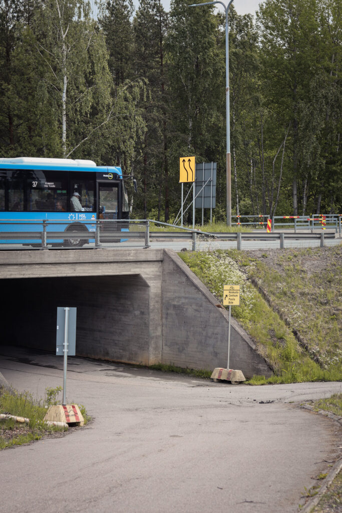 Alikulku Vihdintiellä.